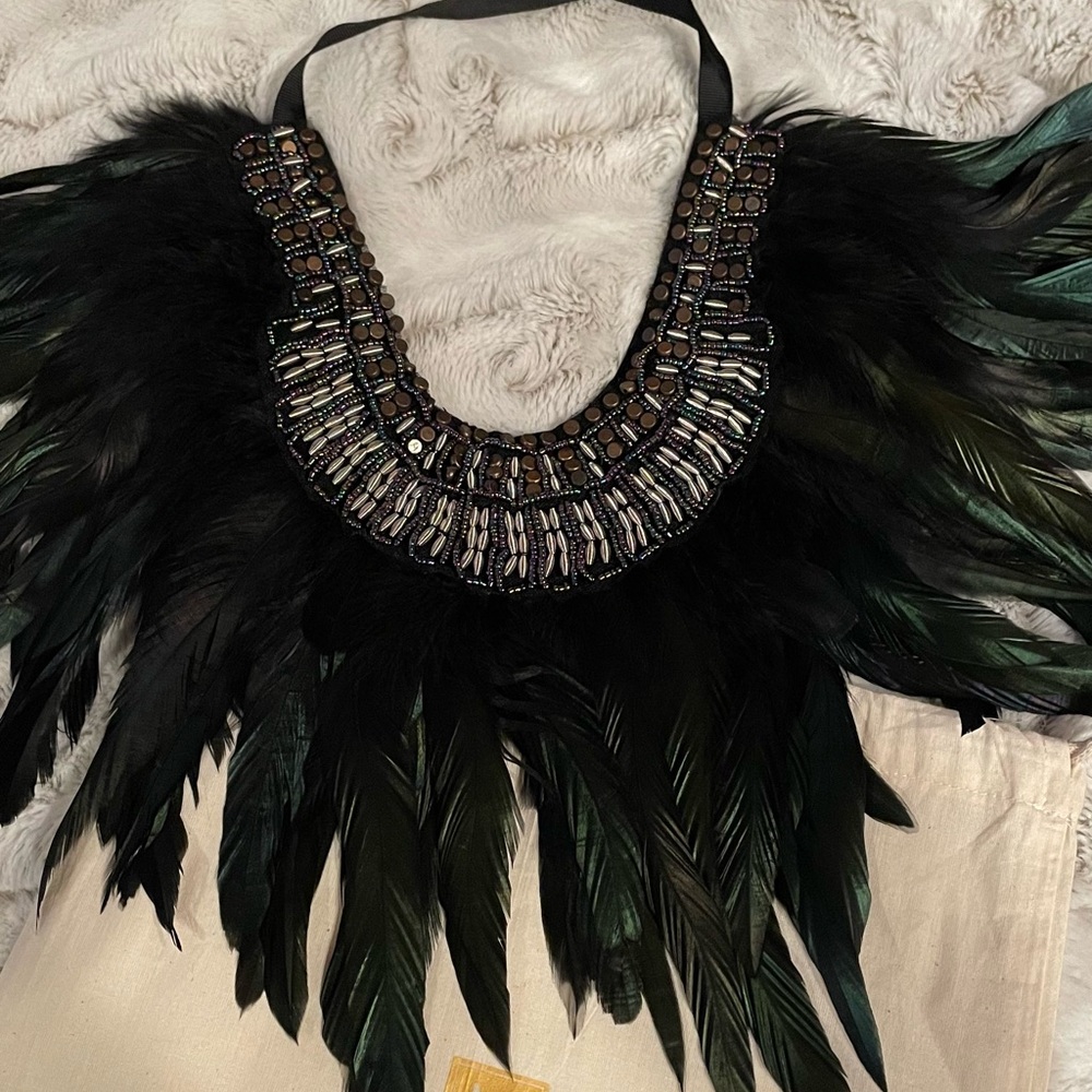 💕Stunning Full Feather Statement Necklace